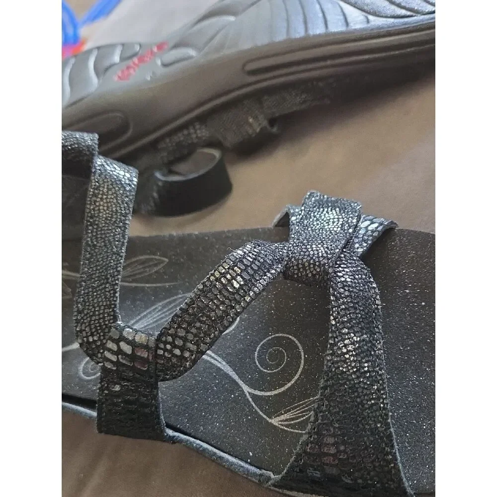 Reverse Black Textured Strappy Women's Sandal
